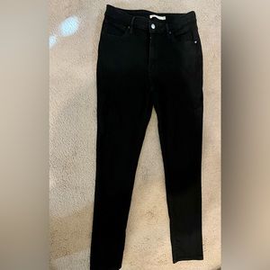 Levi’s High Rise Skinny Jeans.